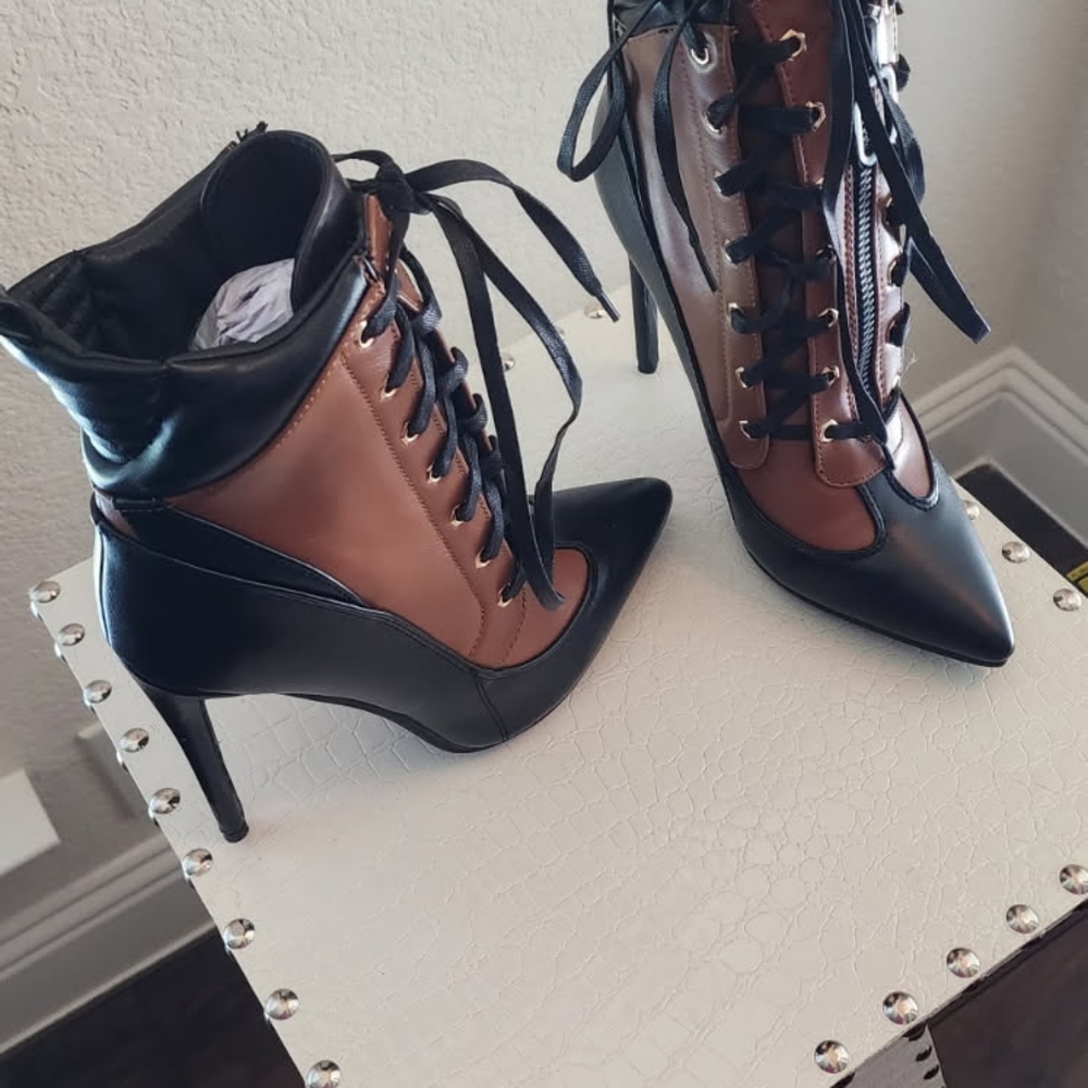 Chic Black and Brown Lace-Up Heeled Boots